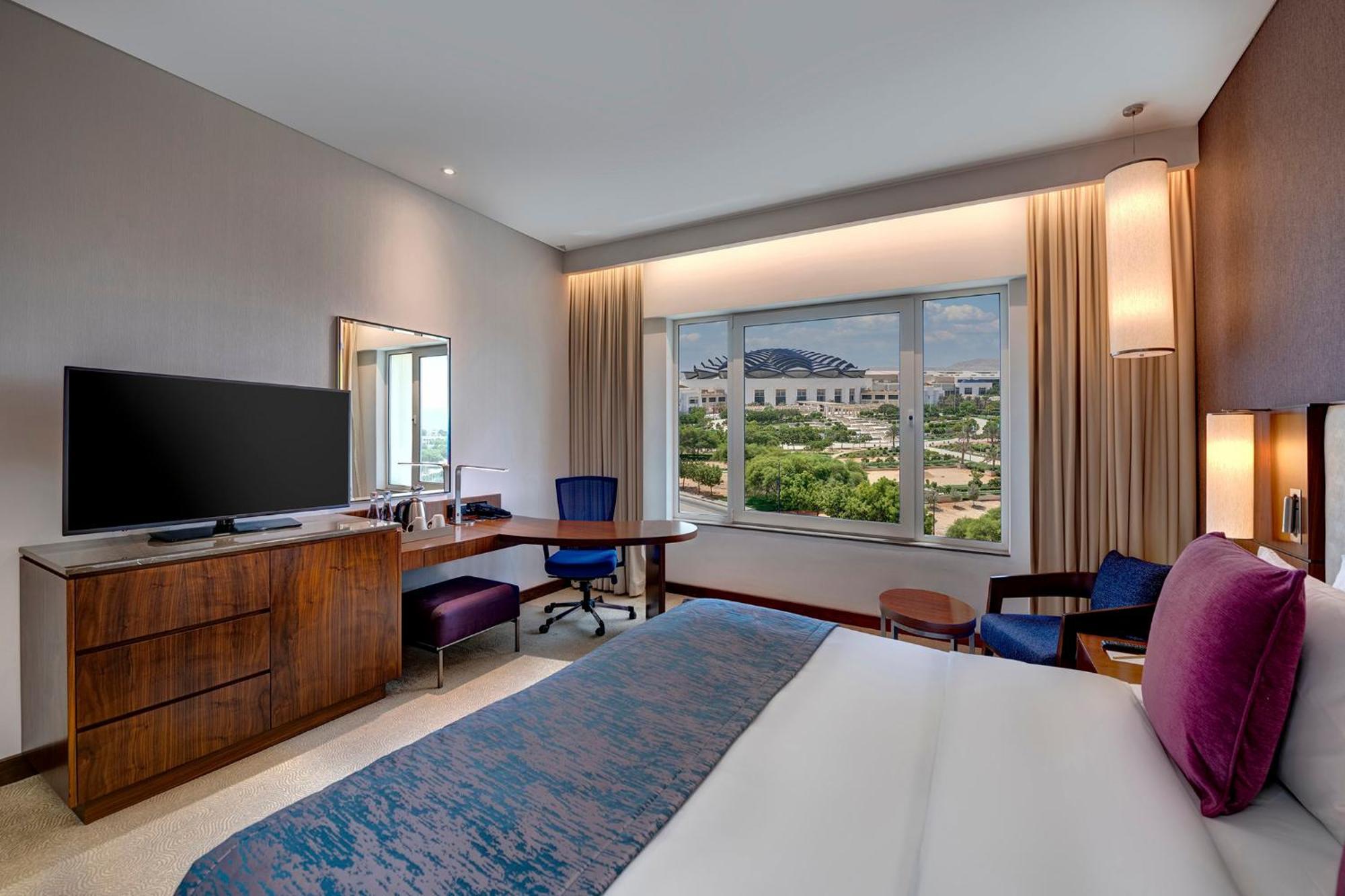 Hotel Crowne Plaza Muscat Ocec By Ihg Exteriér fotografie