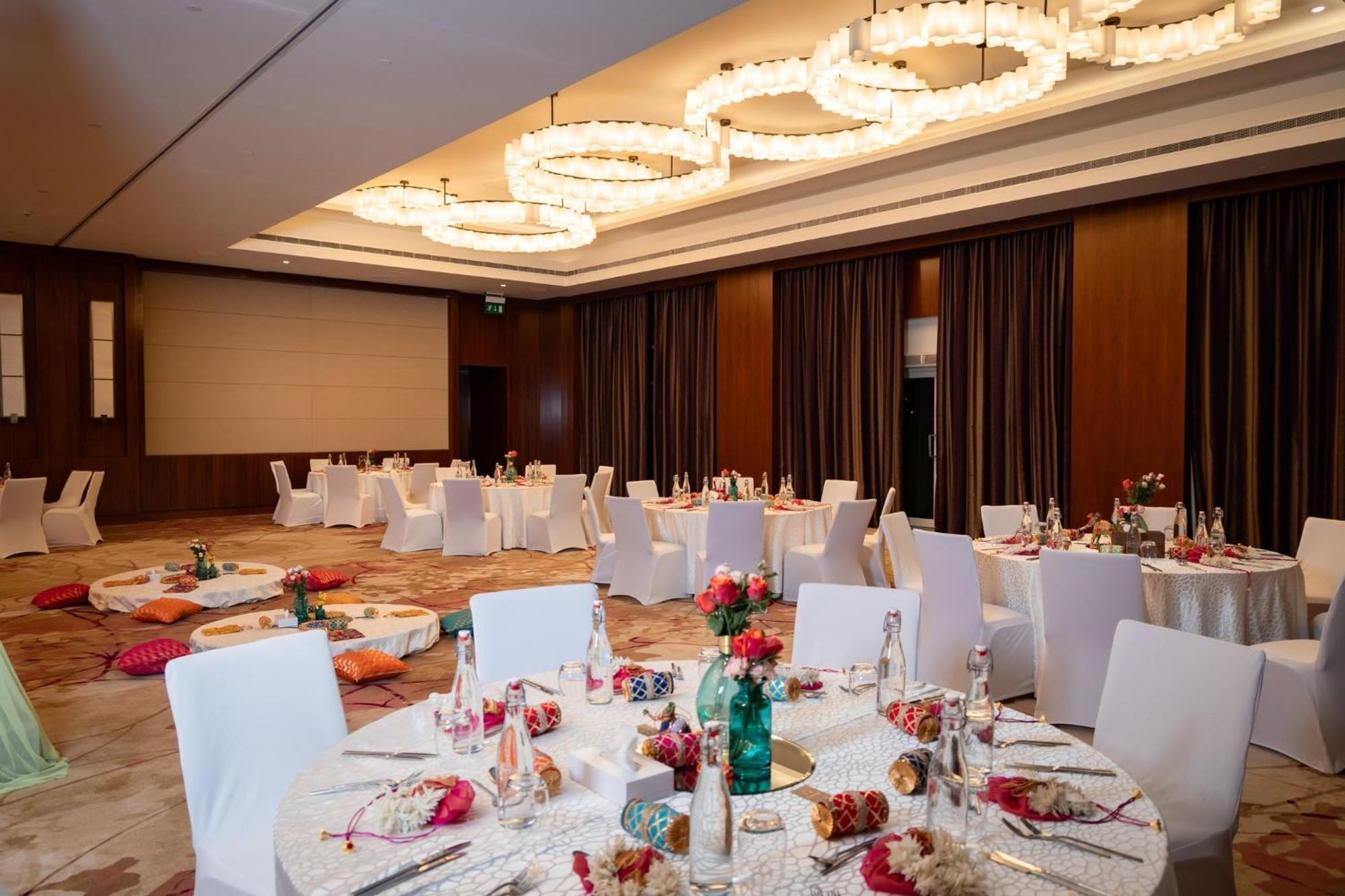 Hotel Crowne Plaza Muscat Ocec By Ihg Exteriér fotografie